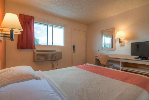 Motel 6 Los Angeles -Baldwin Park image 9